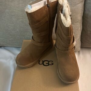 BigKids UGG MADDI II